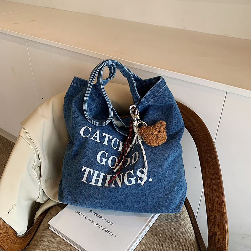 Denim bag for women, large-capacity 2024 new autumn and winter versatile casual single-shoulder bag, class commuting tote bag full figure