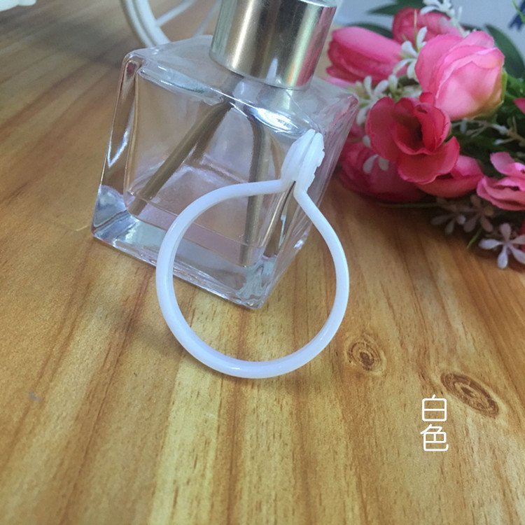 Curtain rod rings, multi-purpose rings, Roman rod rings, open lifting rings, plastic rings, bed curtain lifting rings, bath curtain rings Specification drawing
