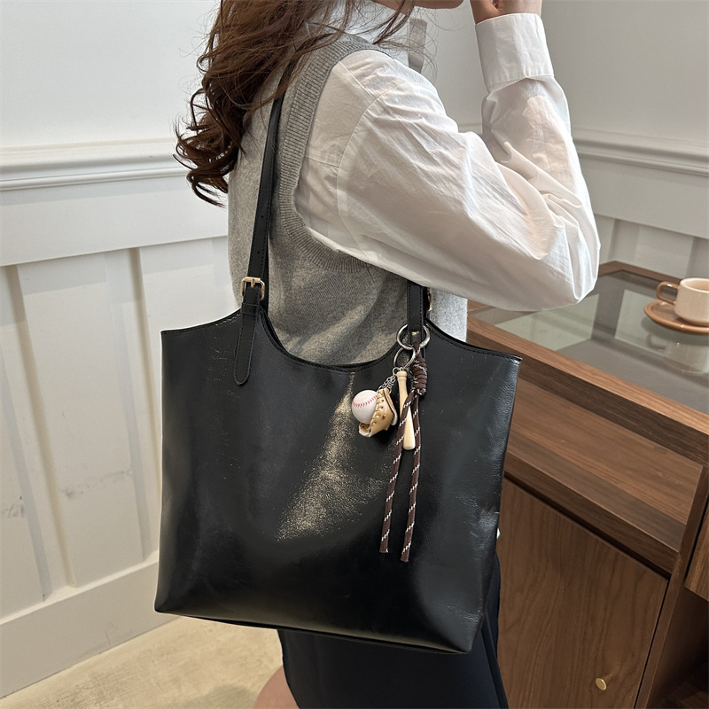 Commuting bag to work, tote bag, women's large-capacity bag, 2025 new style, college students' class niche single-shoulder bag, women's bag details Picture