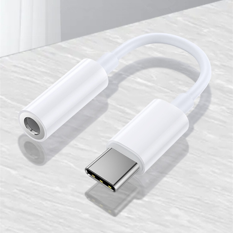 USB-C adapter type-c to 3.5mm headphone adapter is suitable for iPhone15 audio converter Application Scenario