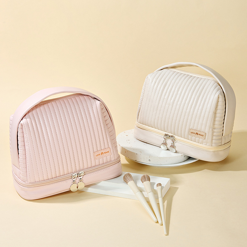 Runhui Toast Cake Makeup Bag with dry and wet separation, Toiletries Bag, Makeup Storage Bag, starting from one Application Scenario