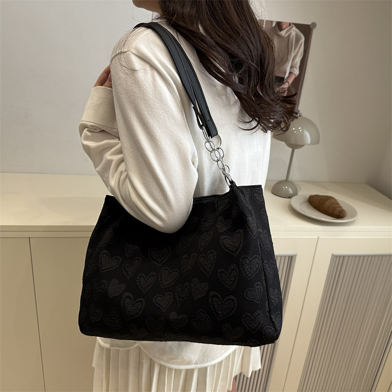 Gentle and fashionable heart tote bag 2025 New style, trendy and high-end, casual and versatile, wide shoulder crossbody bag Specification drawing
