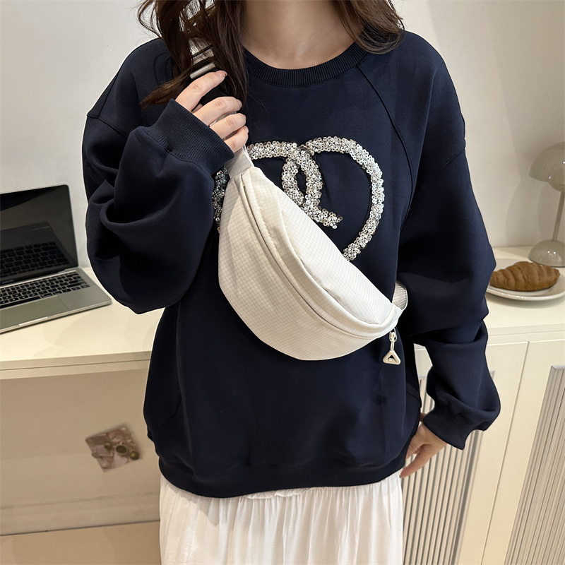 2024 Autumn New trendy, sporty, niche, casual, large-capacity single-shoulder bag, casual crossbody bag, cross-border bag for women details Picture