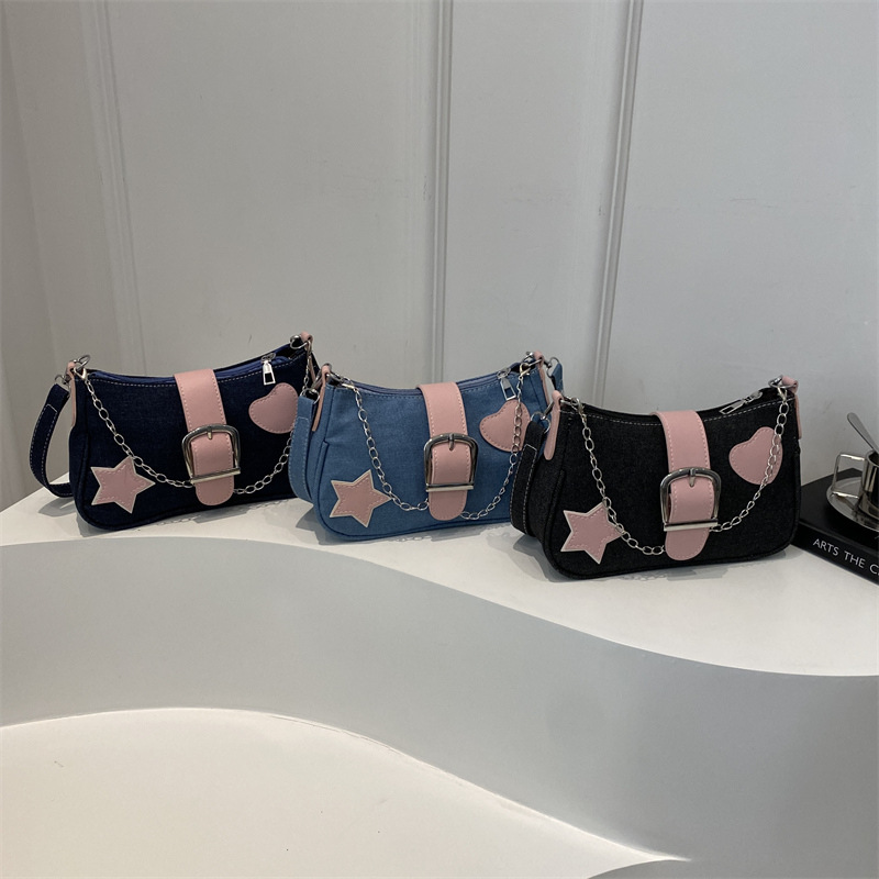 Korean retro denim bag for women's autumn 2024 new style single-shoulder crossbody bag, high-end and versatile ins underarm bag Application Scenario