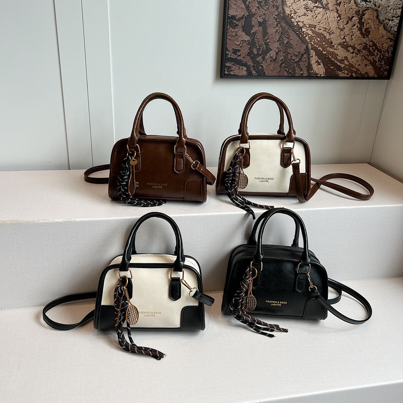 A high-end and fashionable pillow bag for spring 2025, a simple and casual single-shoulder bag, a trendy commuting crossbody bag Application Scenario