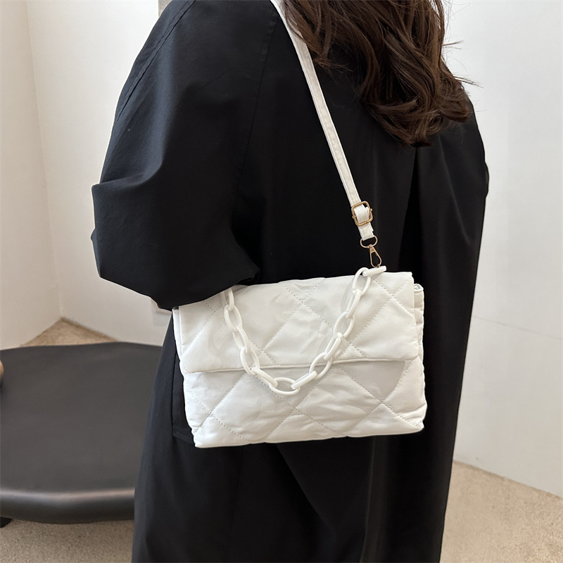 Autumn and winter space cotton casual bag for women, large capacity, fashionable crossbody, stylish diamond-shaped, versatile single-shoulder bag for women details Picture