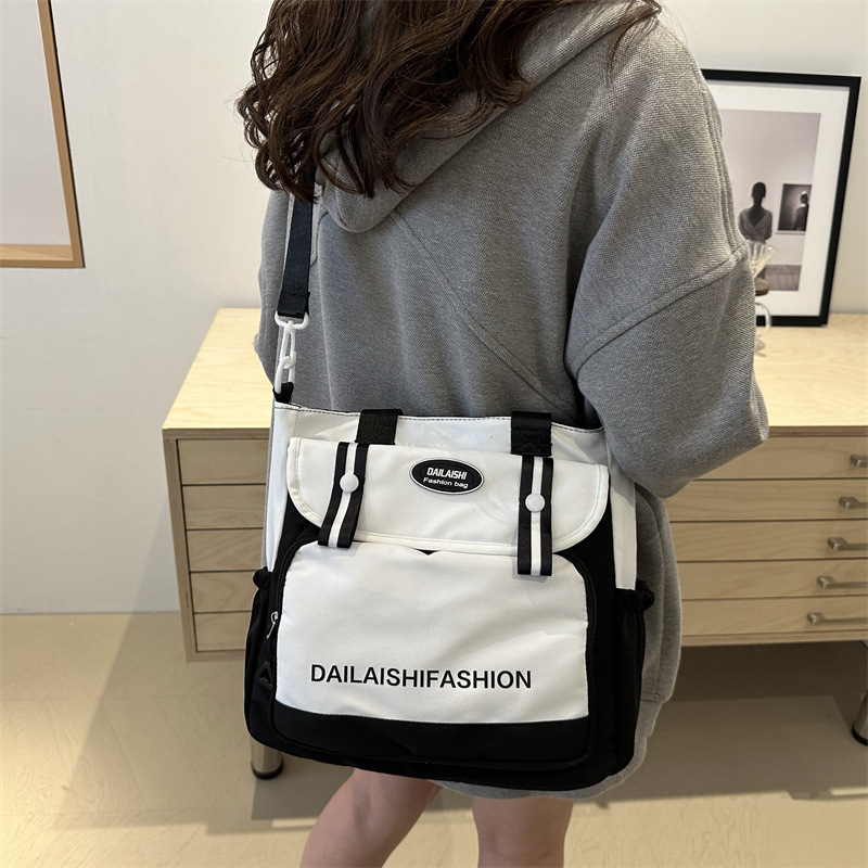 Japanese-style color-blocking students carry multi-pocket canvas crossbody bags for tutoring and large-capacity single-shoulder girls' bags for classes Specification drawing