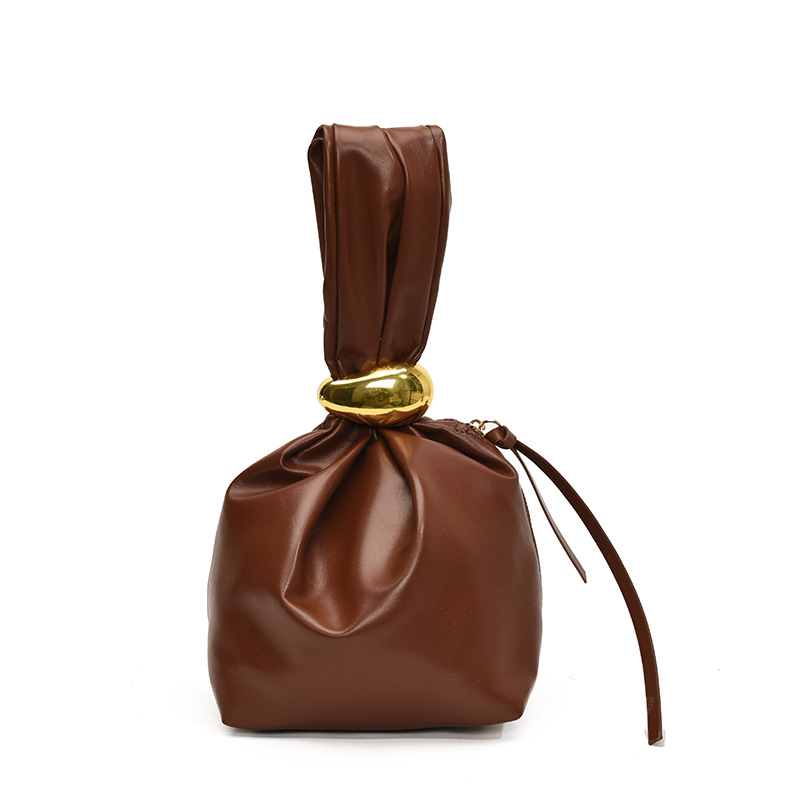 The new 2024 cross-border pleated cloud bag for women is fashionable, versatile, high-end, and features a niche design. It's a trendy casual handbag Item Picture