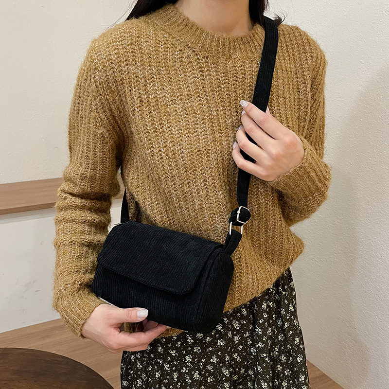 A new fashionable and versatile corduroy single-shoulder crossbody women's bag Specification drawing