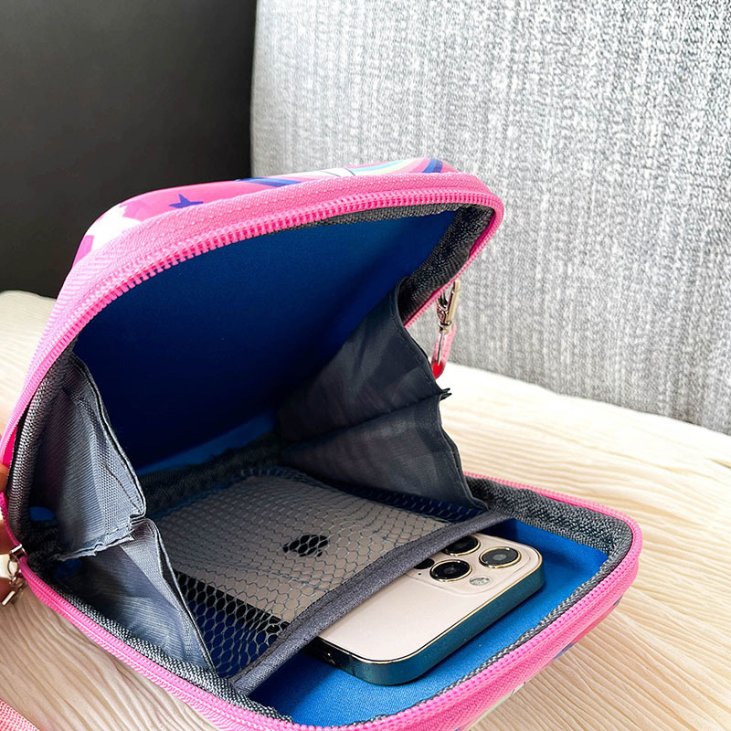 Trendy children's bags, anime cartoon Rainbow Pony mobile phone bags, cute baby single-shoulder crossbody bags, parent-child accessory bags Application Scenario