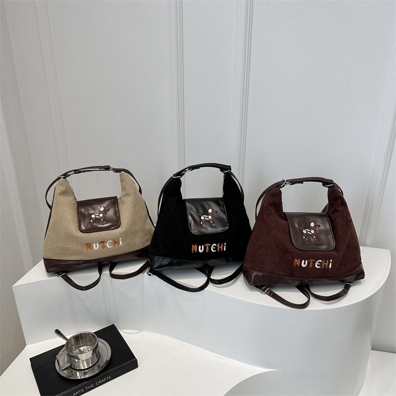 2024 New versatile crossbody backpack, cute cartoon single-shoulder women's bag, large underarm bag, frosted hand-held women's bag Application Scenario