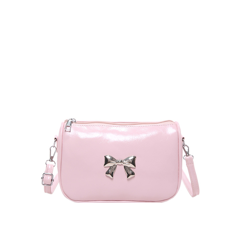 This year, a trendy Korean-style bow leather single-shoulder bag for women's 2024 winter commuting crossbody is in fashion Item Picture