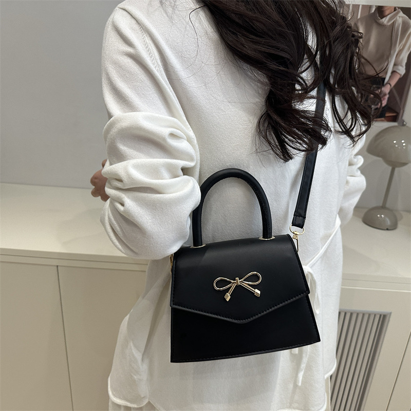 High-end hand-held small square bag for women, 2025 new style fashionable single-shoulder bag, cross-border texture versatile crossbody bag Specification drawing