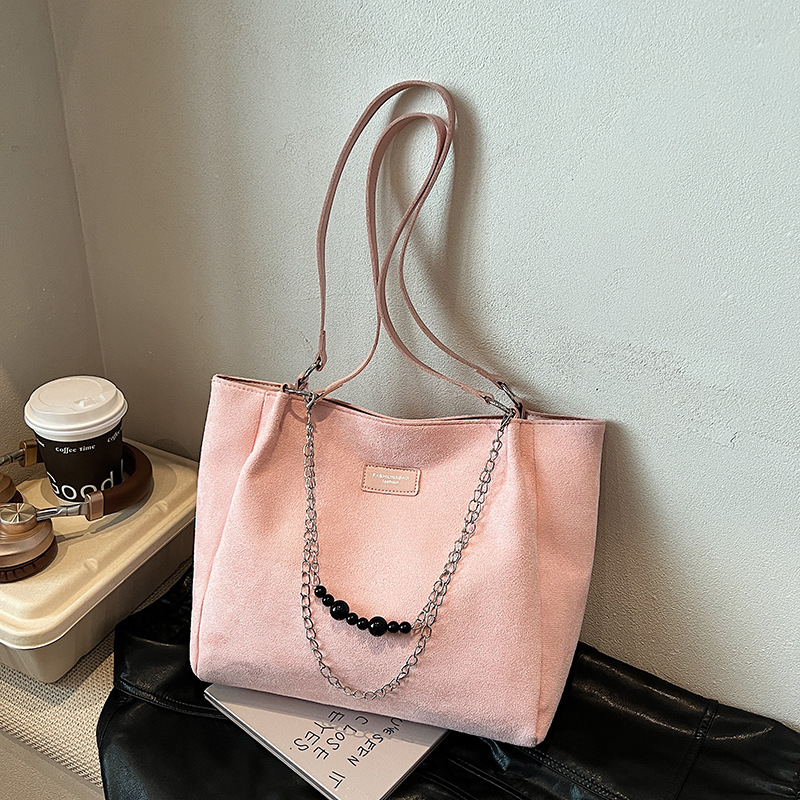 Retro matte large-capacity bag for women, 2024 new winter versatile crossbody bag, single-shoulder commuter tote bag full figure
