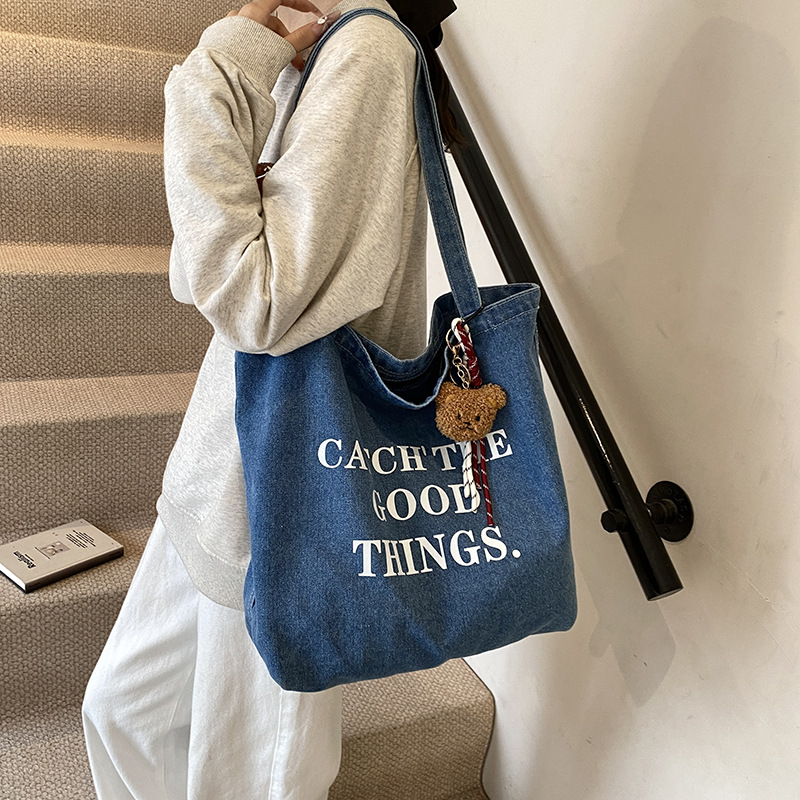 Denim bag for women, large-capacity 2024 new autumn and winter versatile casual single-shoulder bag, class commuting tote bag Specification drawing