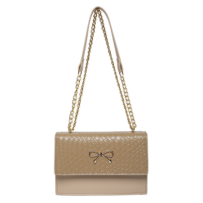 A new Korean-style trendy and fashionable shoulder bag for women in 2025. It features a niche design and a simple yet elegant small square bag Item Picture