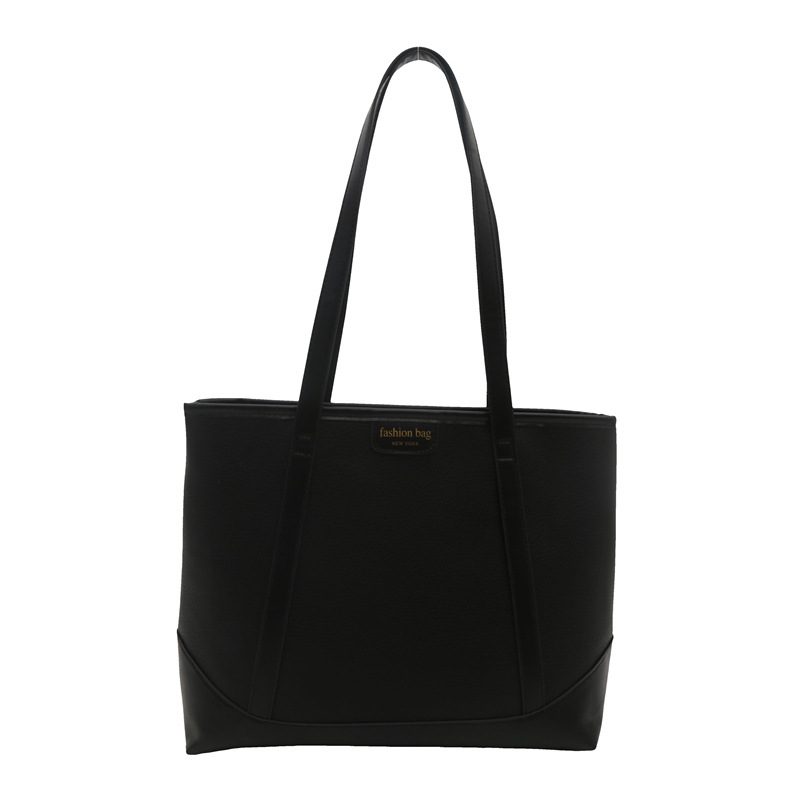 This large-capacity, fashionable and simple, patchwork texture single-shoulder tote bag is popular for women's commuting in autumn Item Picture