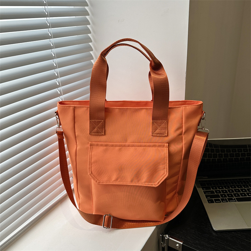 Lightweight handbag, large-capacity commuter bag, 2025 spring work bag for women, student class single-shoulder bag, simple large bag full figure