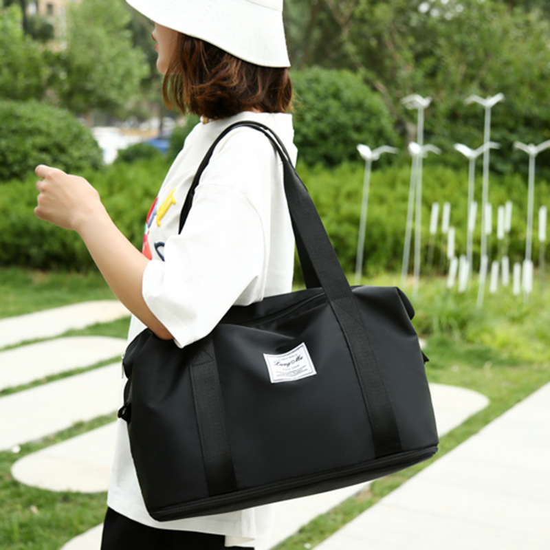 Wholesale of new bags: casual large-capacity sports travel bags, convenient short-distance travel single-shoulder bags, and travel bags Application Scenario
