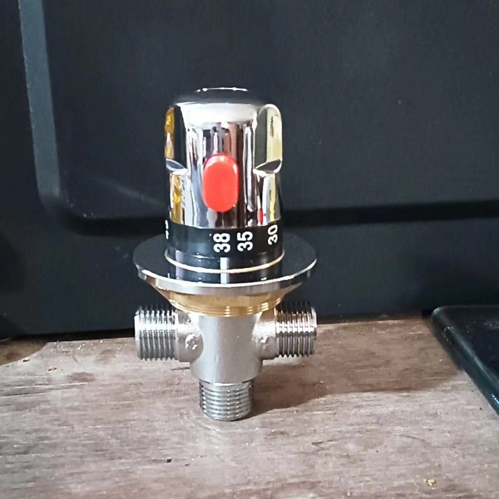 Cross-border exclusive mixing valve, 4-point constant temperature small bathtub valve, concealed mixing valve, all-copper chrome-plated bathtub washbasin Specification drawing