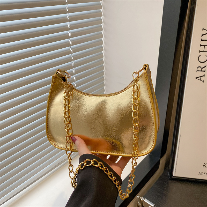 2025 New fashionable and niche design chain bag for women, single-shoulder crossbody, retro style dumpling bag, underarm bag full figure