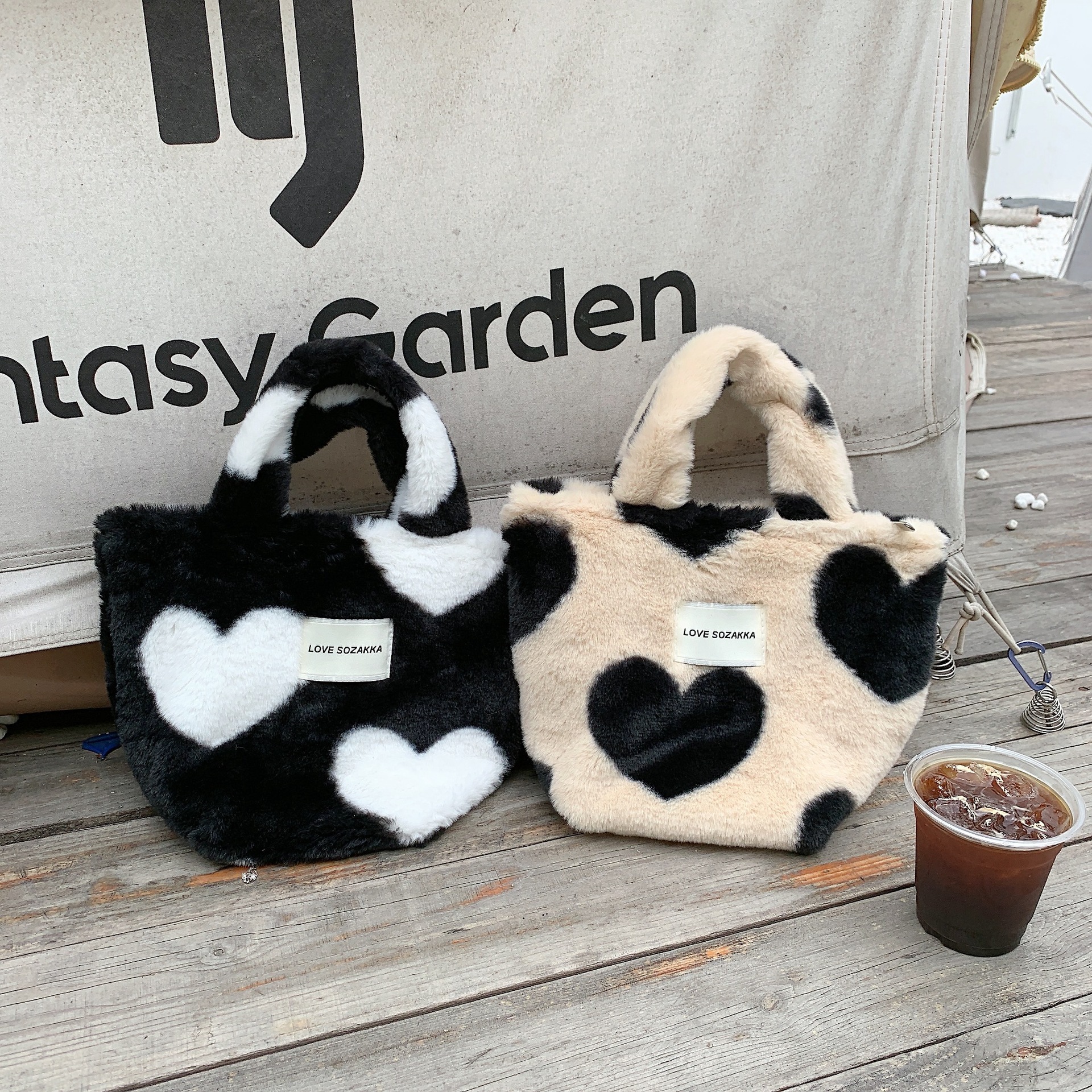 210282 Japanese-style plush handbag, girl's love bento bag, large-capacity student hand-held storage bag details Picture