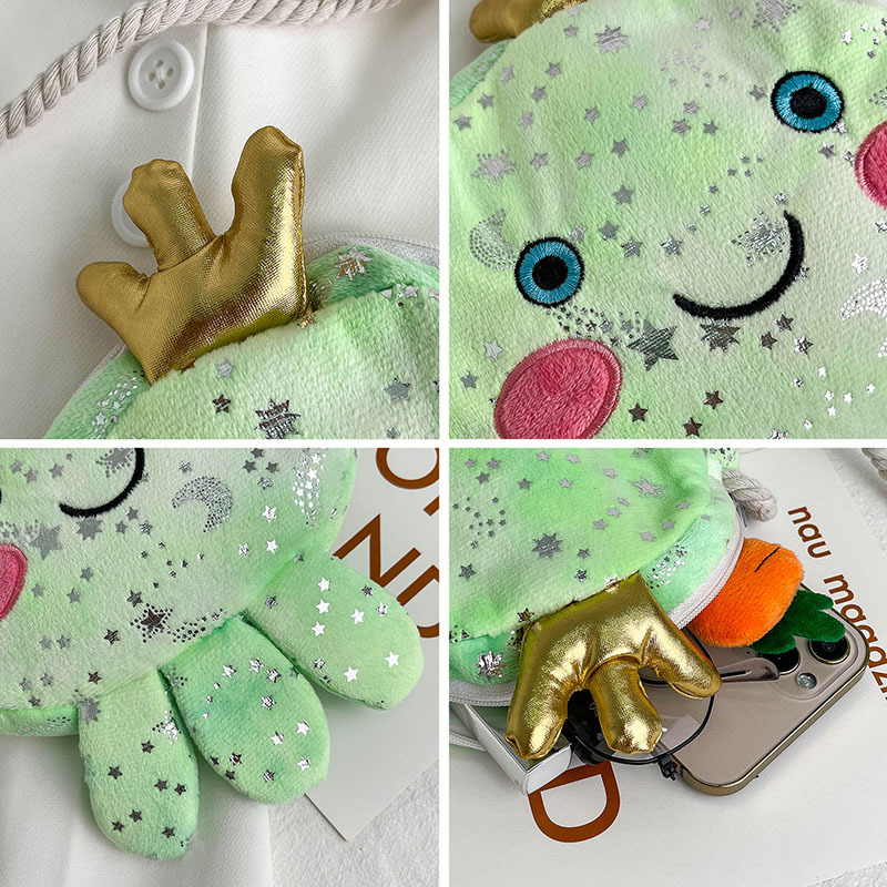 Japanese-style fresh and cute jellyfish bag, plush toy ocean doll, children's birthday gift, creative cartoon loose change bag Application Scenario