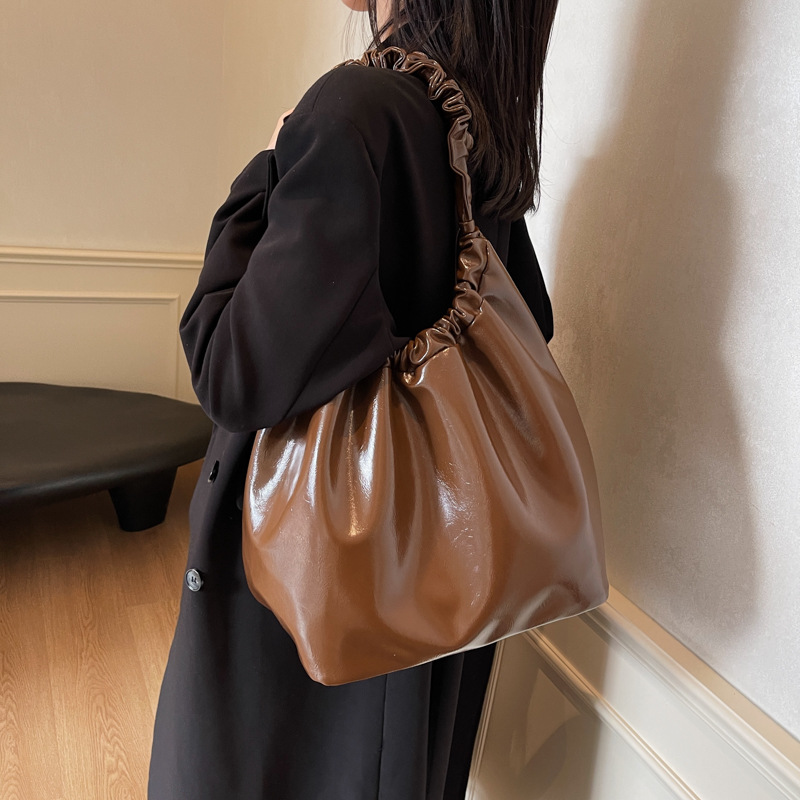 High-end retro large-capacity bag for women 2024 new style, casual, versatile and stylish single-shoulder bag, tote bucket bag Specification drawing