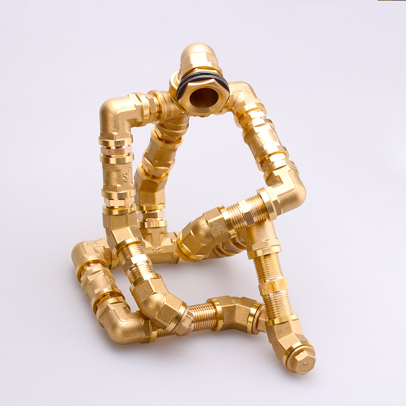 4-inch joint with internal and external threads, direct alignment of internal threads, 6-inch to 4-inch copper reducer, 4-inch water pipe and plumbing accessories Specification drawing