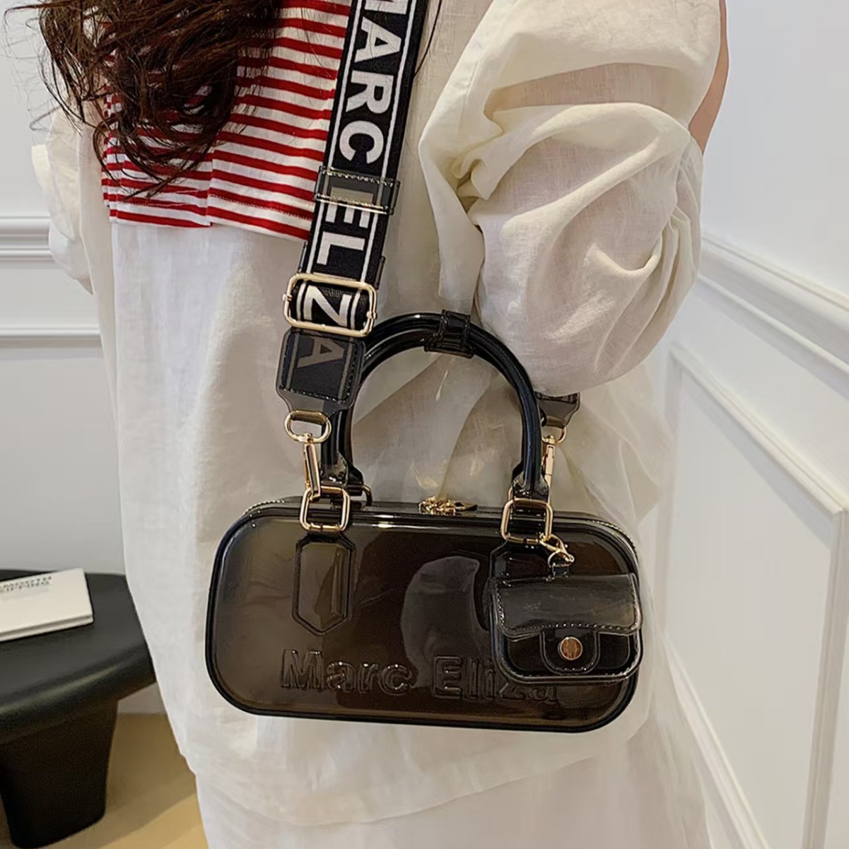 Cross-border pvc jelly bag for women 2025 New style, fashionable and niche single-shoulder crossbody bag, casual and versatile hand-held pillow bag full figure