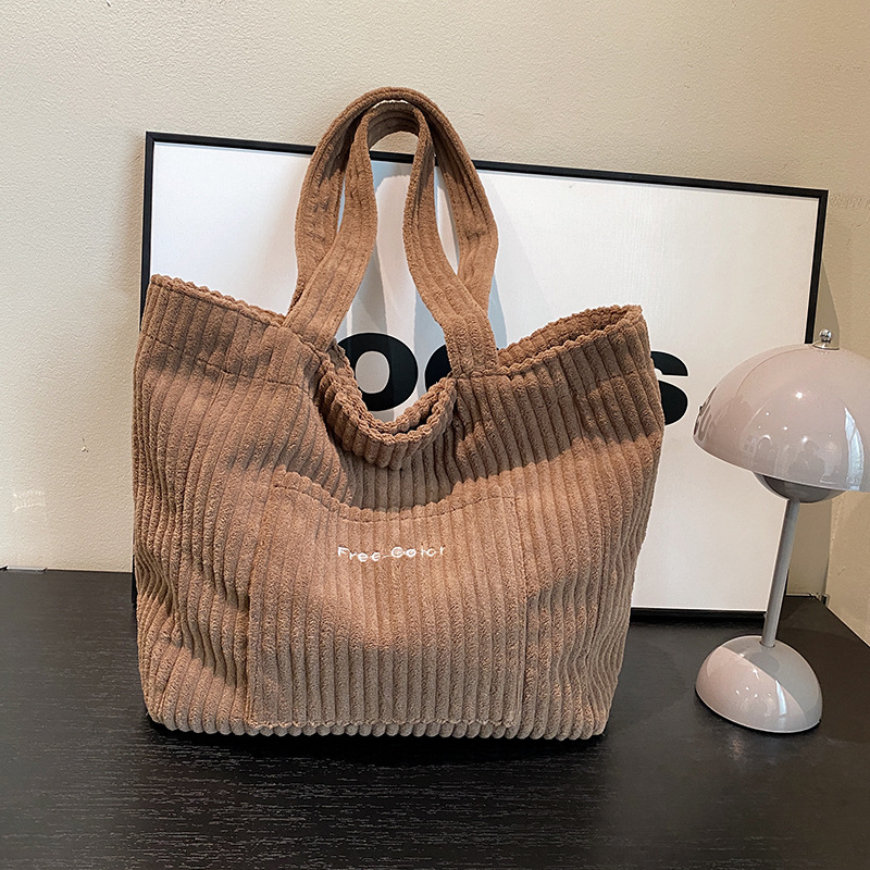 Casual corduroy 2024 new style solid color simple autumn and winter large-capacity tote women's single-shoulder corduroy mommy bag full figure