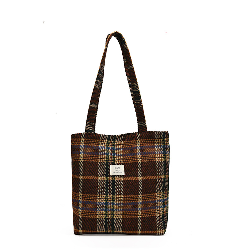 Korean retro large-capacity single-shoulder bag, school-style crossbody bag for female college students, artistic checkered tote bag Item Picture
