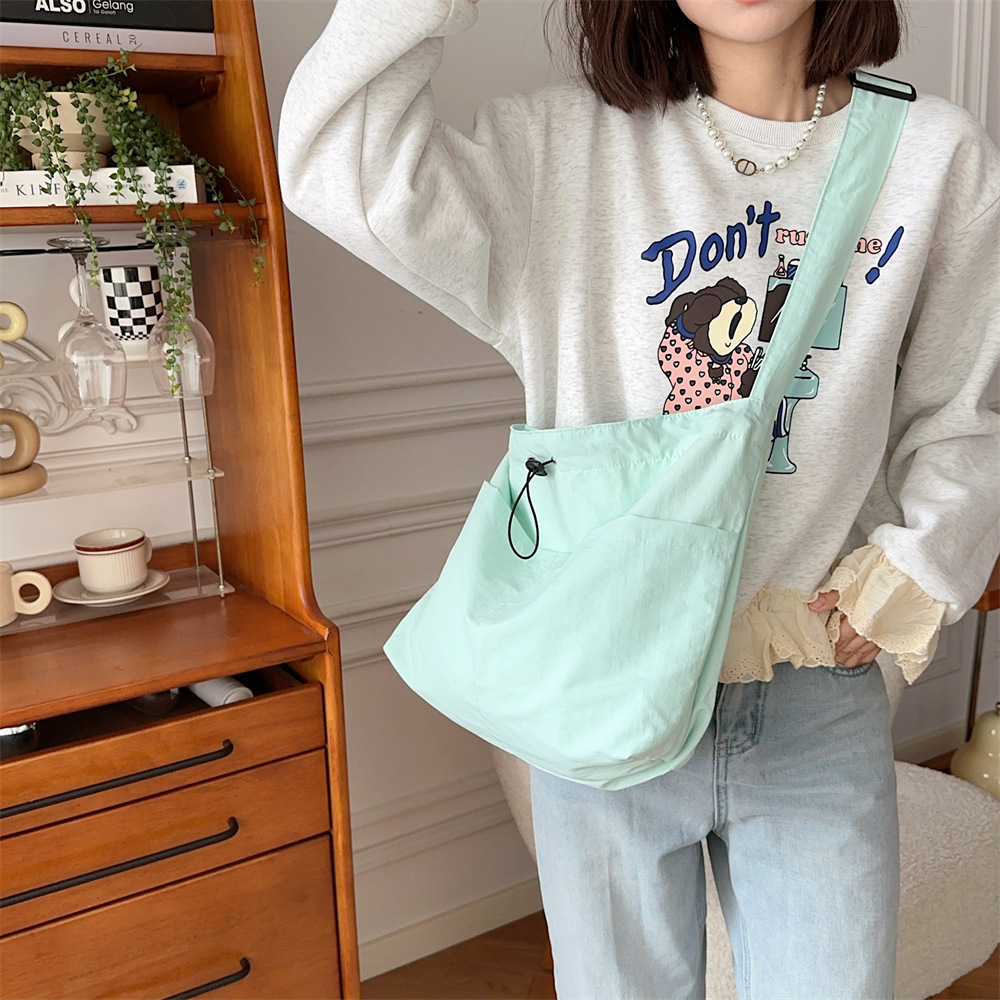 53101 Large-capacity canvas bag for women, new summer casual and lightweight single-shoulder bag for work and commuting, crossbody details Picture