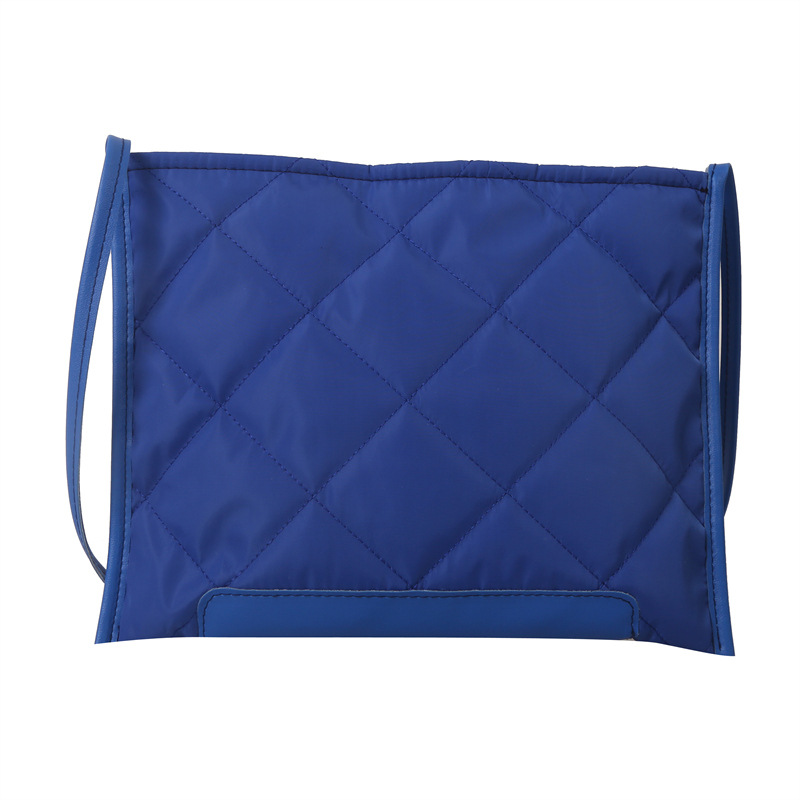 Solid color diamond-shaped embroidered thread bag for women, new winter 2024 versatile and fashionable single-shoulder crossbody bag tote bag Item Picture
