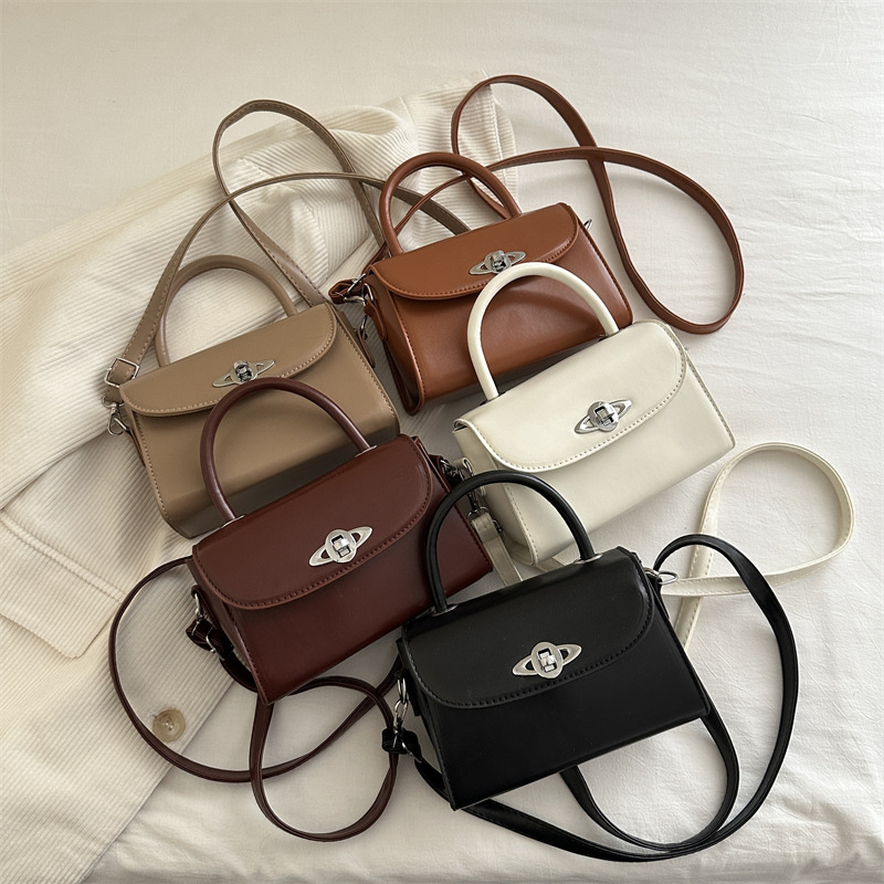 A high-end solid-color small handbag for women, a new 2025 niche soft leather handbag, a versatile single-shoulder crossbody small square bag Application Scenario