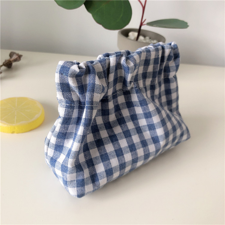912302 Instagram popular black and white checkered fresh coin purse, mini makeup bag, key storage port gold bag details Picture