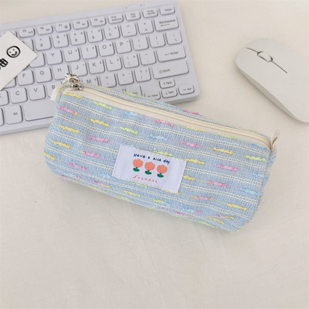 4951 High appearance level, InS-style stationery pencil case, large capacity storage bag, sundries, cosmetics organization, hand-held bag Application Scenario