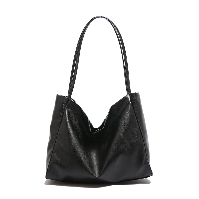 The "Bag Girl" 2024 winter fashion Niche design single-shoulder bag with large capacity for commuting and underarm tote, a big bag for women Item Picture