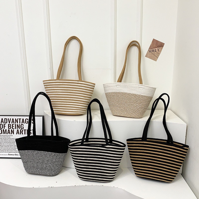 2024 New style, fresh and sweet, straw-woven, fashionable, ins trendy women's bag, single-shoulder bag, vegetable basket bag full figure
