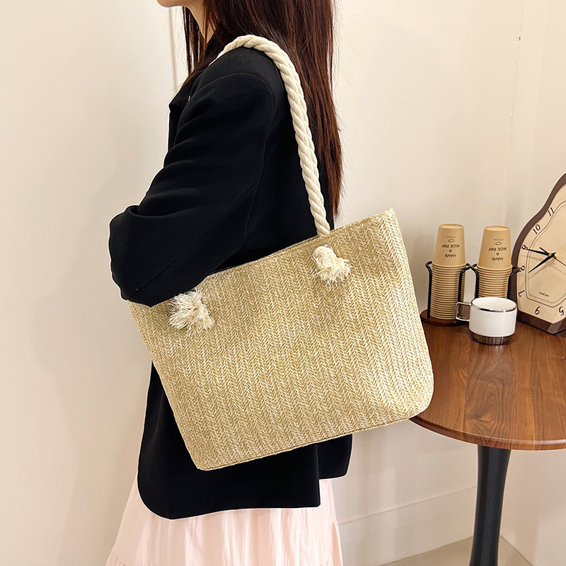Fashionable summer straw woven bag for women, simple and casual bag, versatile women's bag, large-capacity Instagram single-shoulder armpit bag for women Specification drawing