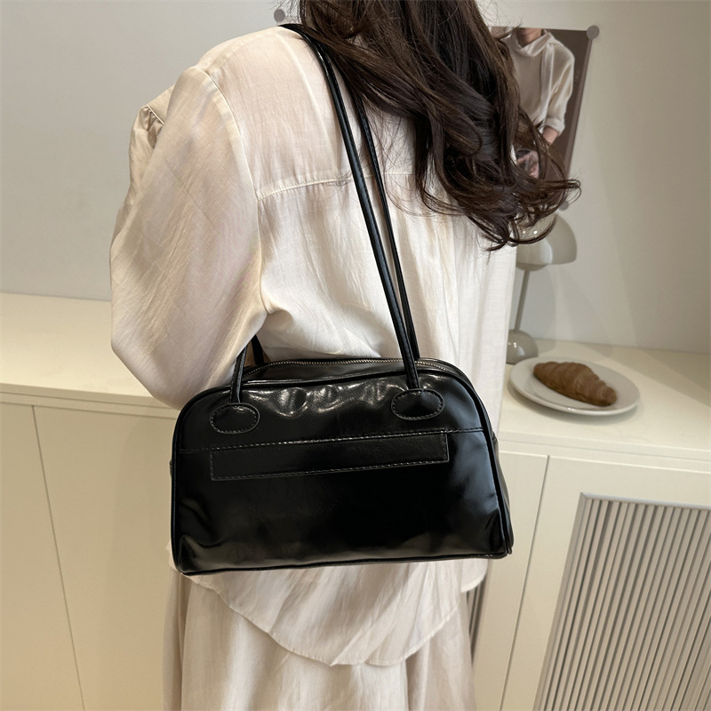 The 2025 new single-shoulder PU leather spring women's bag is fashionable and versatile, with a high-quality underarm bag and a niche design for women's commuting Specification drawing