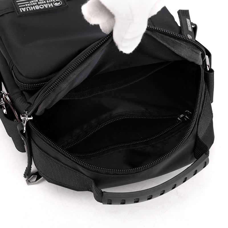 Factory direct sales of new men's casual single-shoulder bags, multi-functional outdoor crossbody bags, briefcases, cross-border exclusive small bags Application Scenario