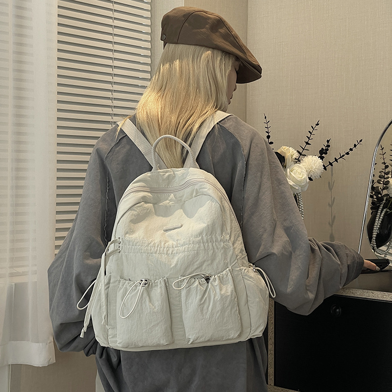 Colorful Fox Korean-style cute backpack for ladies, large capacity for school, convenient for commuting, versatile drawstring backpack full figure
