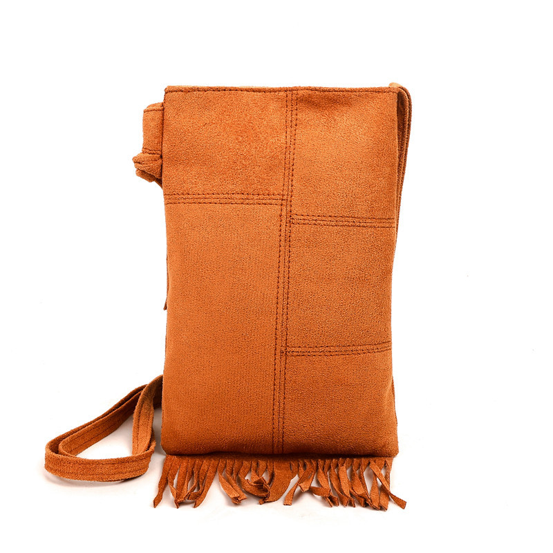 Retro winter versatile fringed mobile phone bucket bag, women's single-shoulder laid-back large-capacity commuter bag, new crossbody bag Item Picture