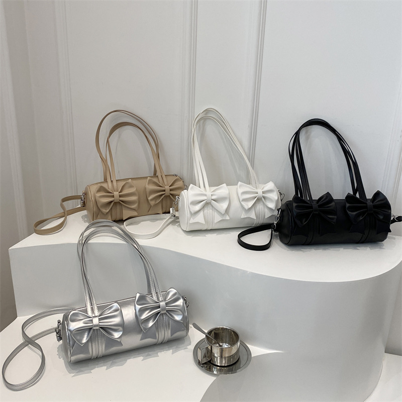 High-end women's 2024 new style fashionable and sweet bow niche crossbody bag Boston cylinder handbag Application Scenario