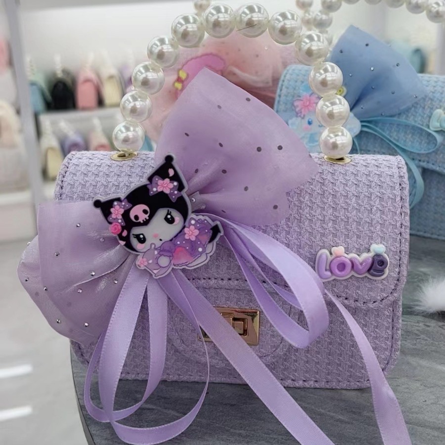 The 2024 new children's ice and snow single-shoulder bag, a fashionable little princess, is versatile and trendy for going out. A batch of Aisha hand-held crossbody bags Specification drawing