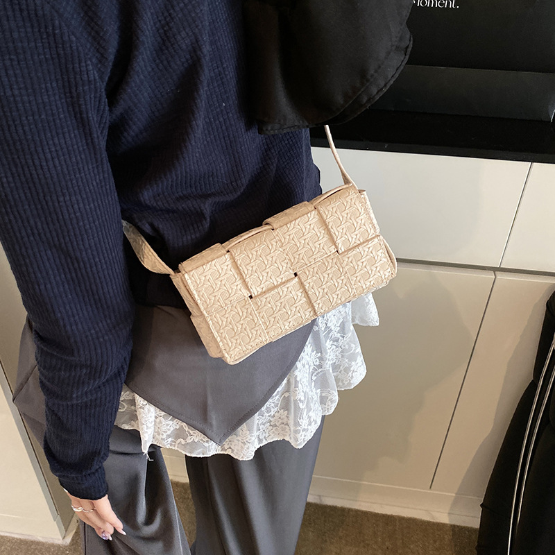 Cross-border woven bag for women 2025 new style, niche design, high-end feel, single-shoulder crossbody bag, texture small square bag Specification drawing