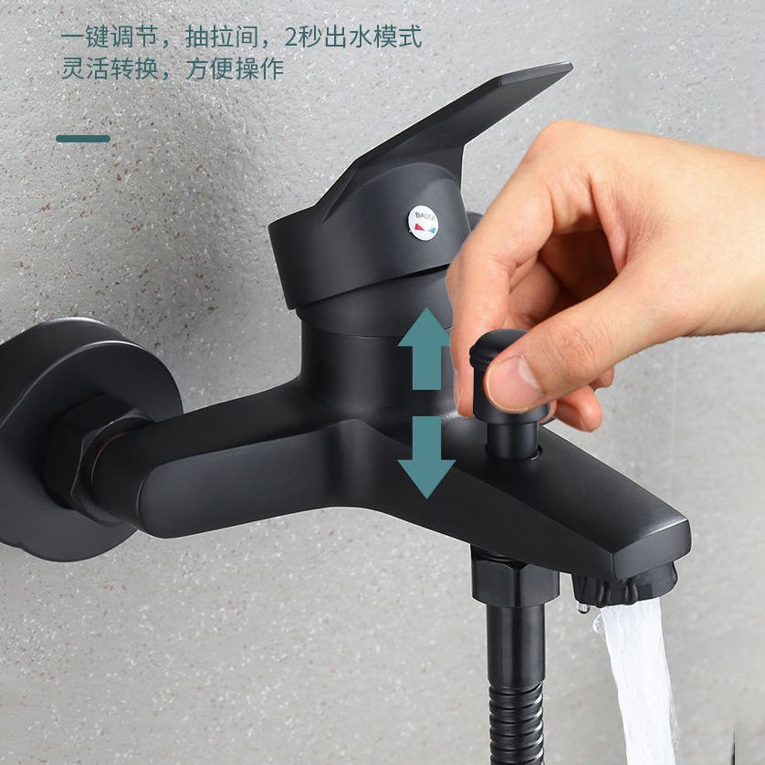 Wholesale and export of faucet hot and cold water mixing valve, shower head, three-in-one bathroom bath and shower switch mixing valve Item Picture