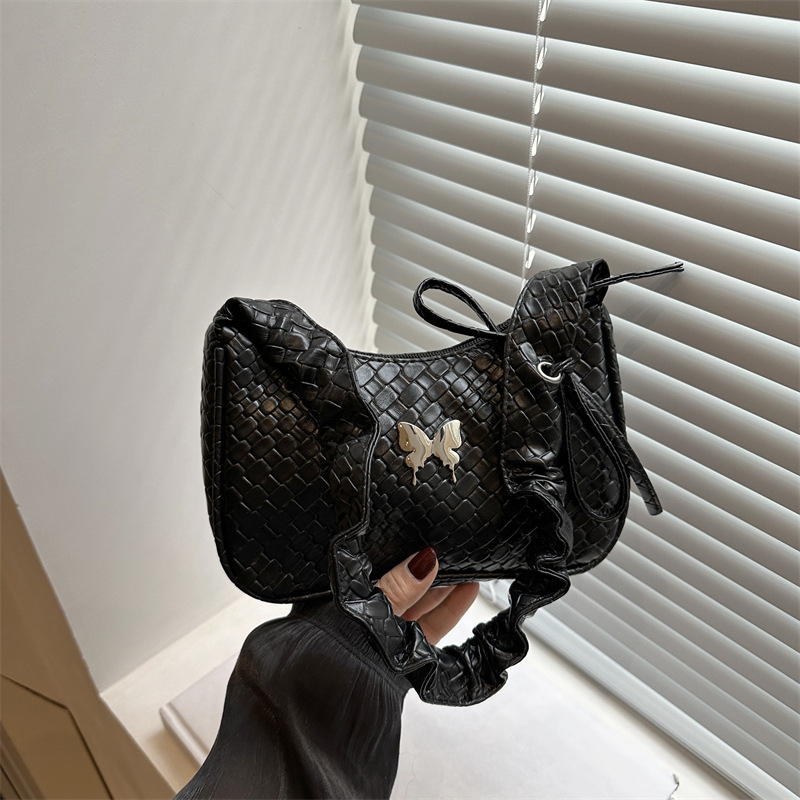 Large-capacity cross-border woven pattern hand-held pleated women's bag, Spring 2025 new butterfly shoulder bag, multi-functional armpit bag full figure