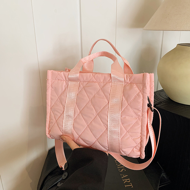Nylon fabric handbag for women, 2024 autumn/winter Korean style, stylish, large capacity, versatile, embroidered thread single-shoulder crossbody bag full figure